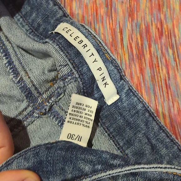 2/$22 Celebrity Pink Denim Shorts, Size 11/30 - Picture 3 of 4